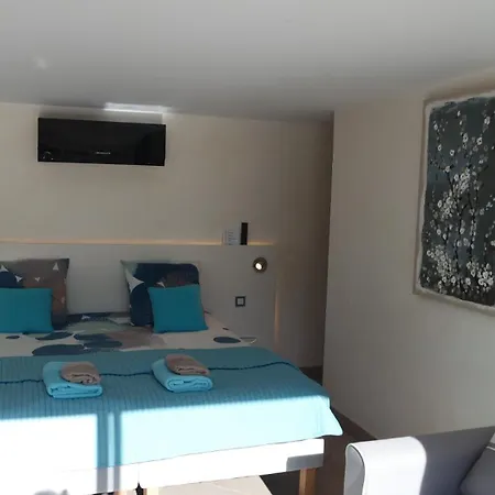 Perle De La Bed and breakfast