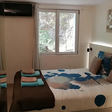 Perle De La Bed and breakfast *